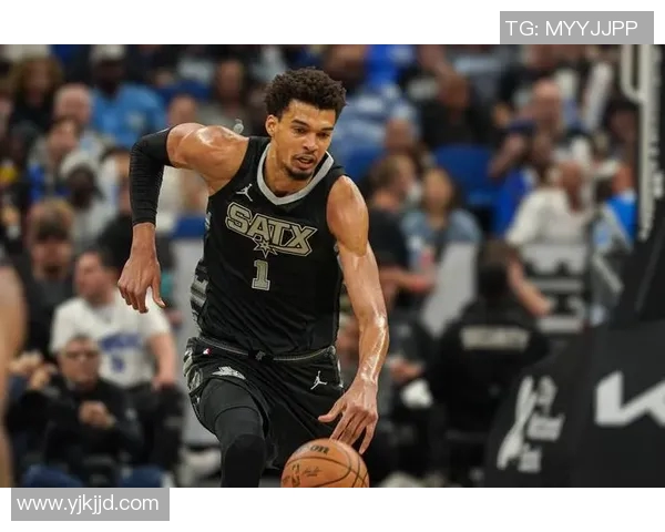 文班亚马右肩深静脉血栓康复重返赛场重燃篮球梦想 文班亚马右肩深静脉血栓康复重返赛场重燃篮球梦想